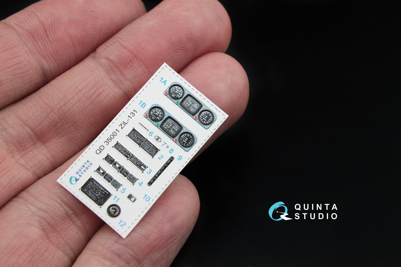 QD35001 1:35 3D Декаль интерьера кабины  для семейства ЗиЛ-131 (для любых  моделей)