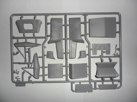 24007 Команда Форда, набор фигур и автомобиль Model T 1913 Roadster ICM