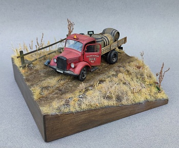 AM35591 Подставка авторская ручной работы "Где-то в деревушке" фигура кота в подарок 