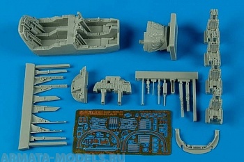 7270AIR 1/72 EA-6B Prowler ICAP-2 (late) cockpit set (HAS)
